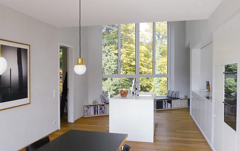 Mehrgenerationenhaus am Waldrand